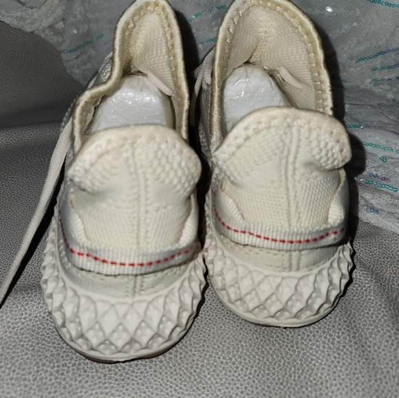 CREAM SNEAKERS 👟 - Picture 3 of 4